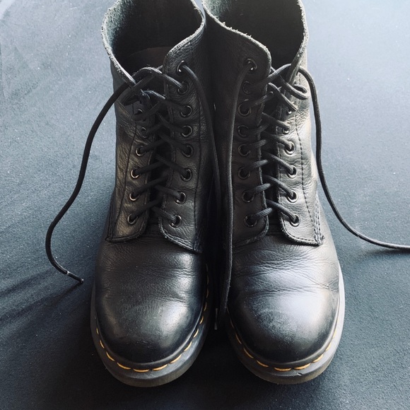 Dr. Martens Pascal Boots (final sale) - Picture 3 of 6